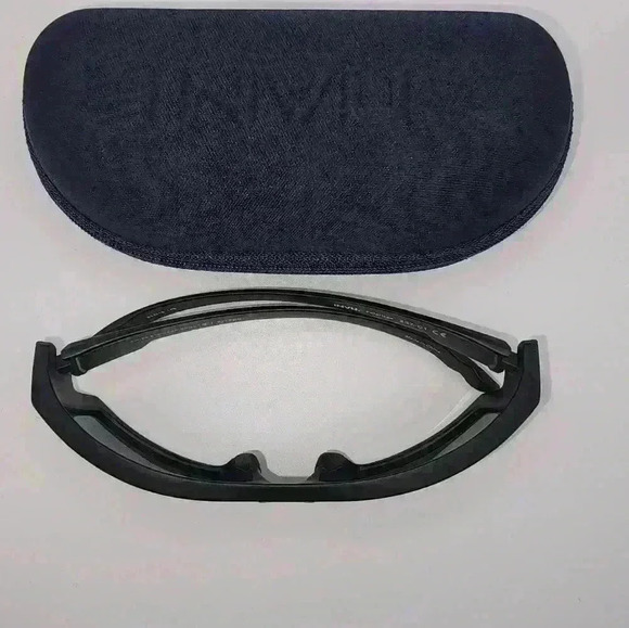 Invu Mens Black Polarized Sunglasses - Picture 2 of 7